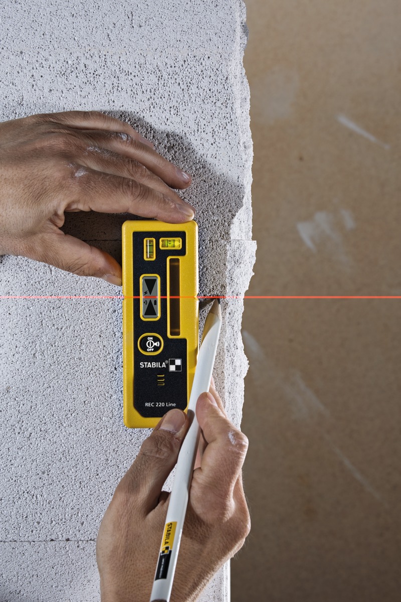 DV03 MPREC220Line APL REC220Line 01